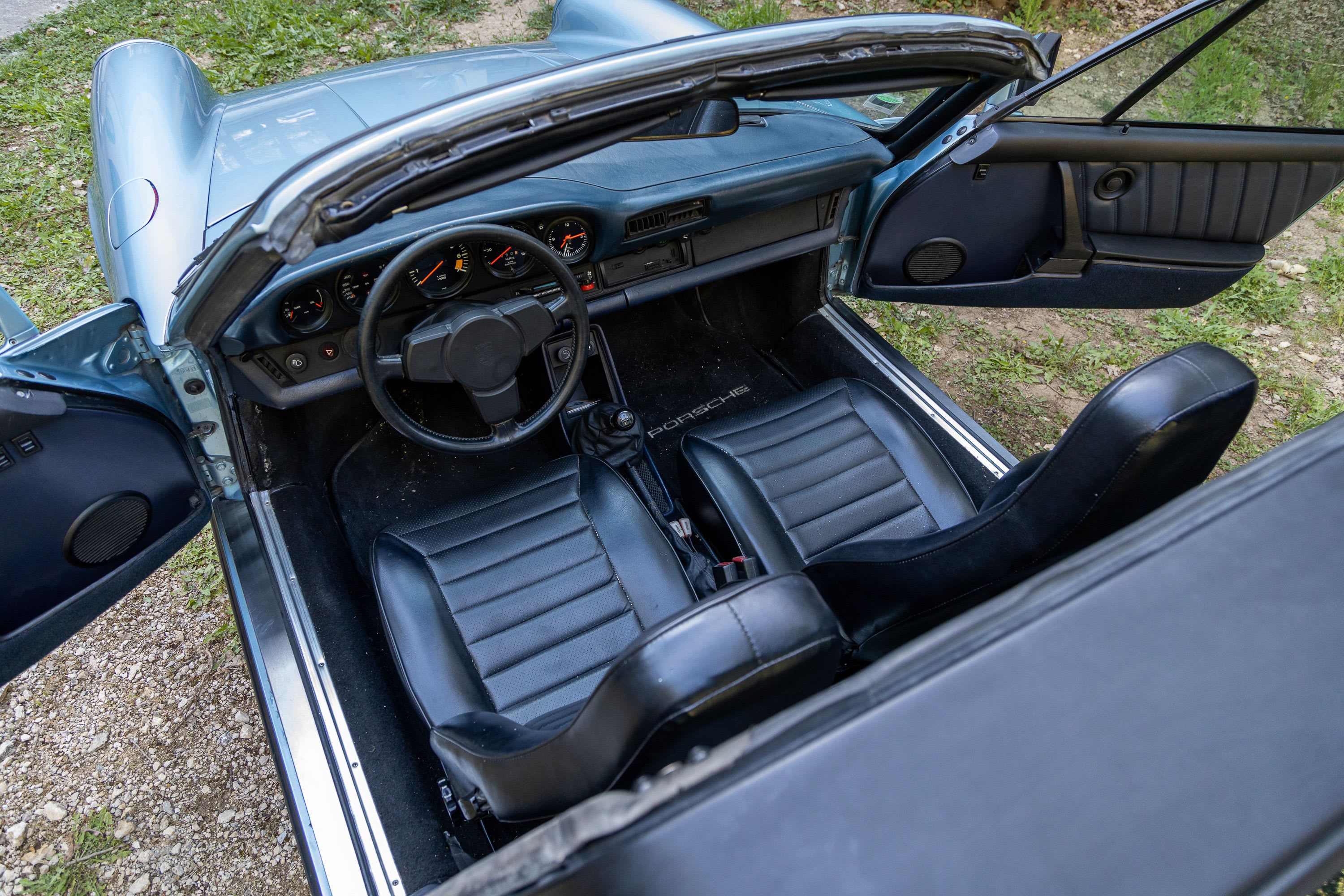 PORSCHE 911 3.0 Sc Targa 1981 used interior (1)