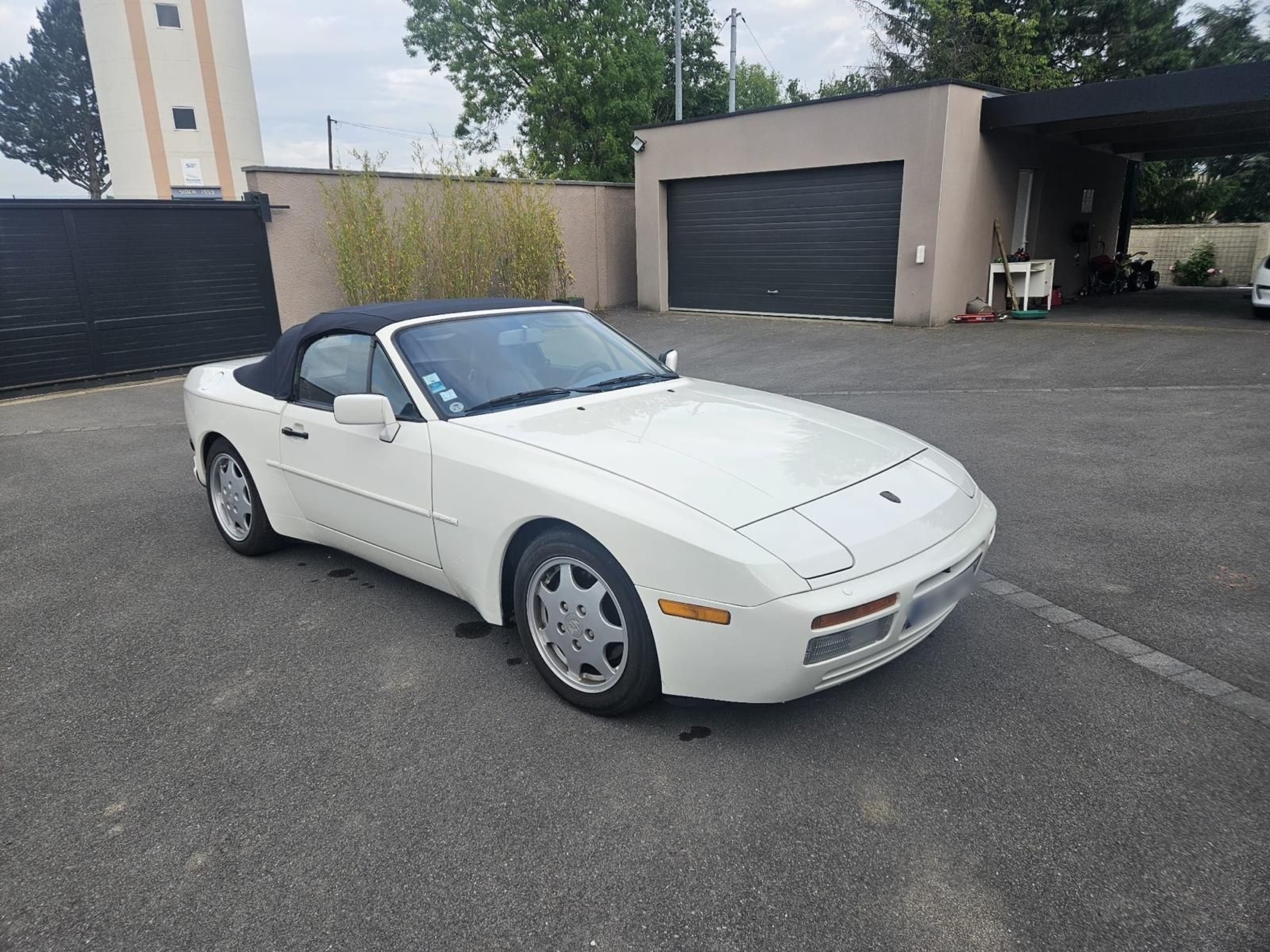 Photo PORSCHE 944 S2 cabriolet 1990