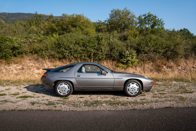 PORSCHE 928 S4 1988 used