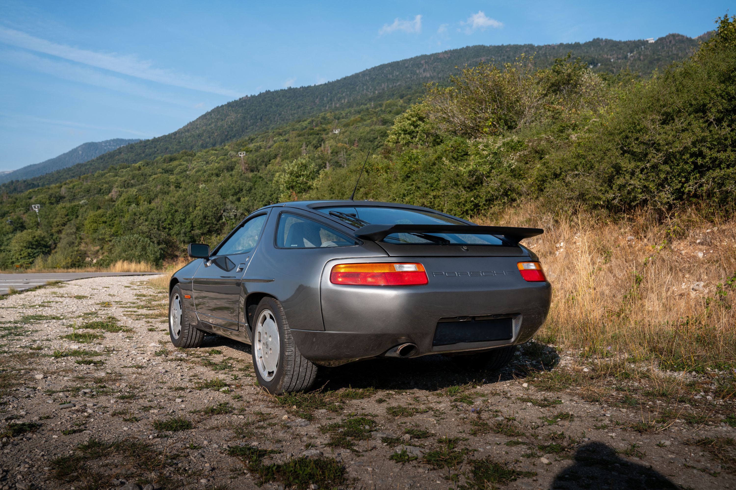 PORSCHE 928 S4 1988 used exterior (2)