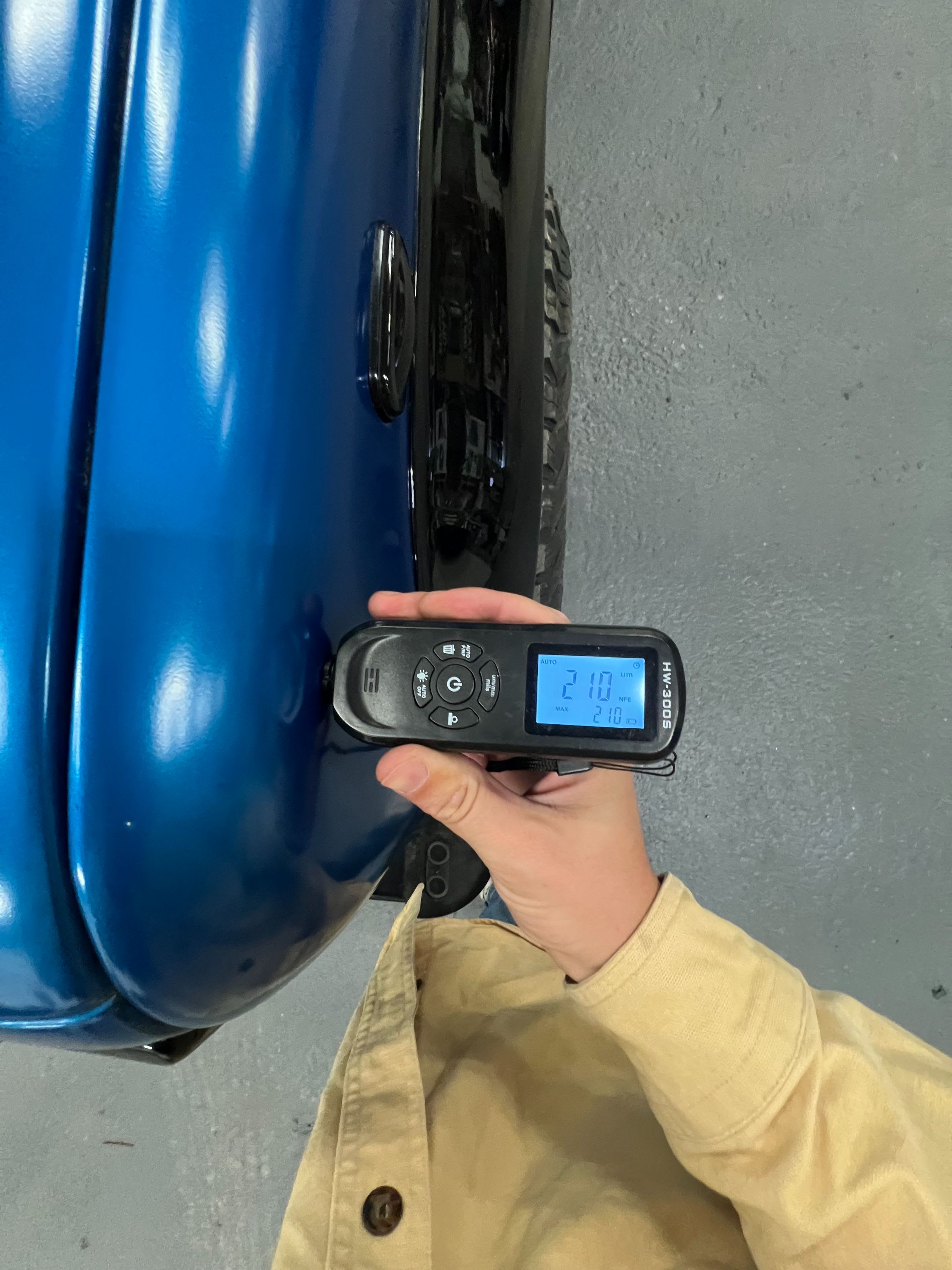 LAND ROVER Defender  110 Crew Cab Td4 2008 used details (1)