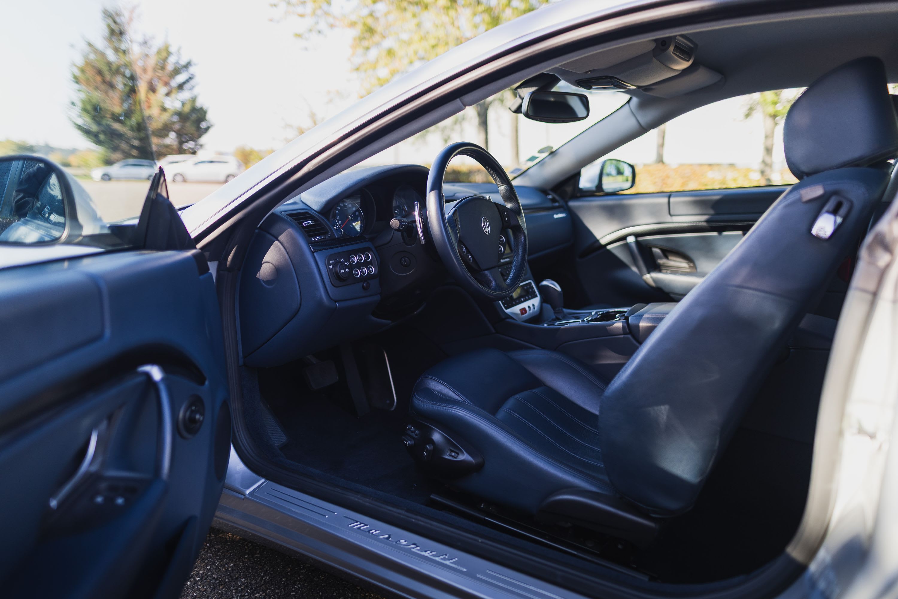 MASERATI Granturismo 4.2 2008 used interior (1)