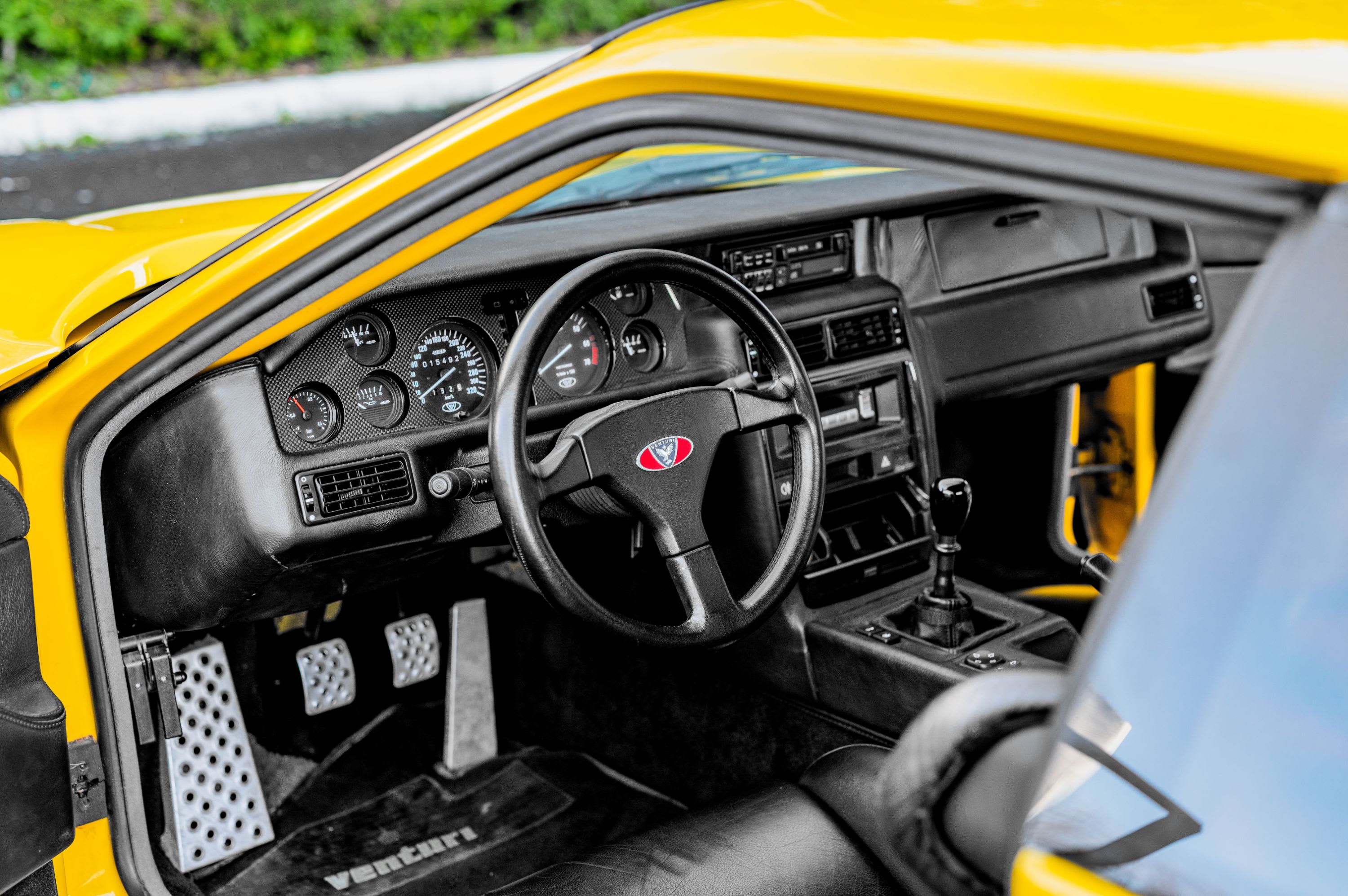 VENTURI 400 Gt 1994 occasion intérieur (1)