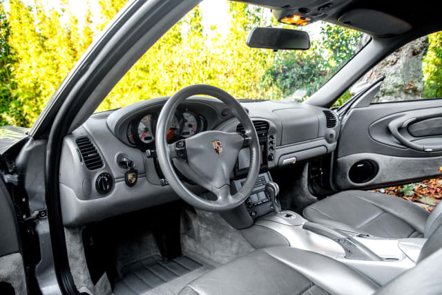 Porsche 911 996 Carrera 4s