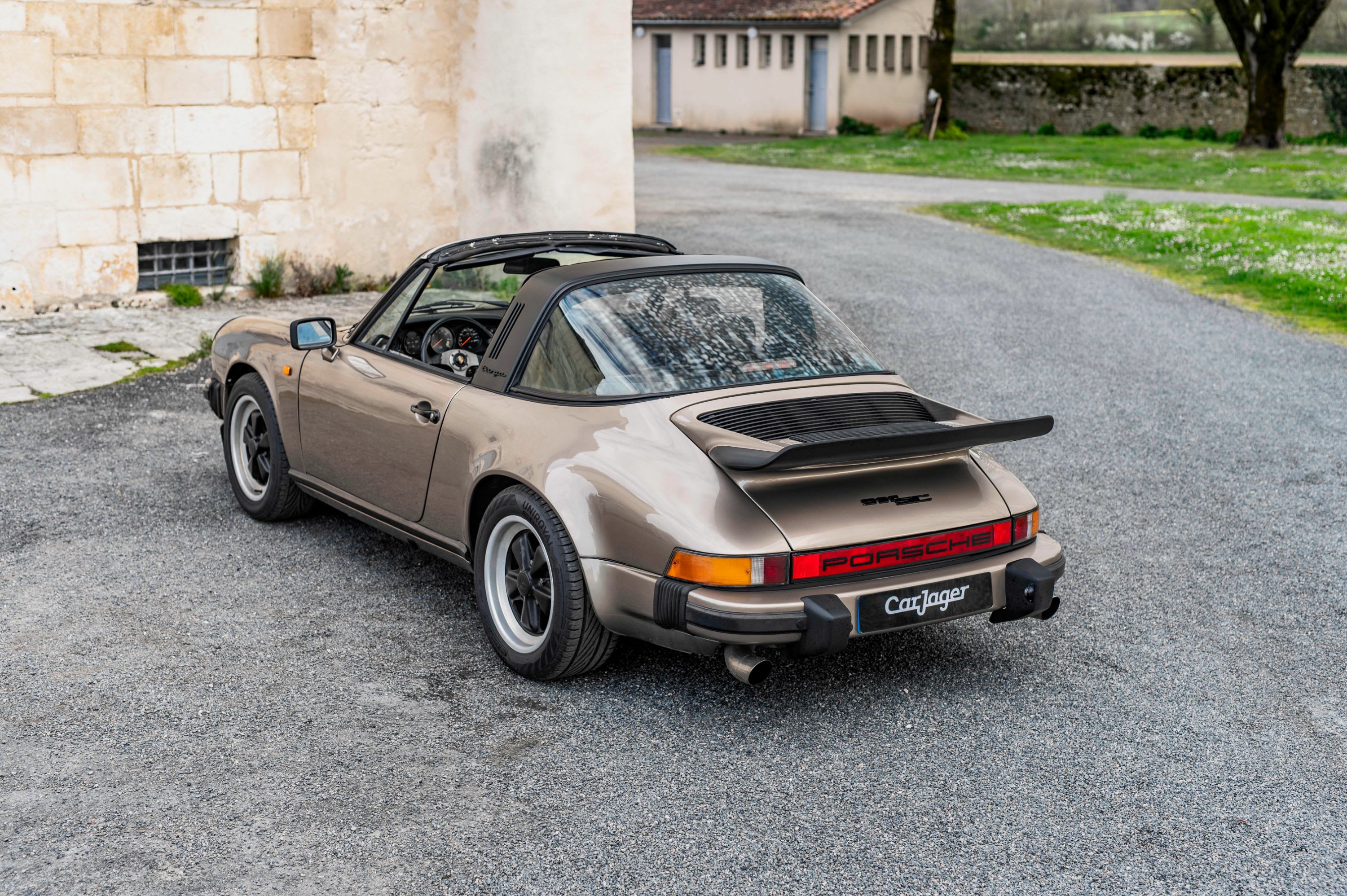 PORSCHE 911 3.0 Sc Targa 1981 occasion extérieur (2)