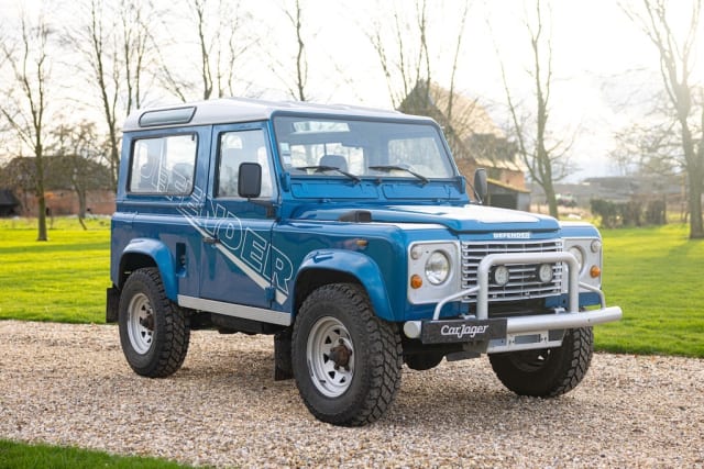Land Rover Defender 90