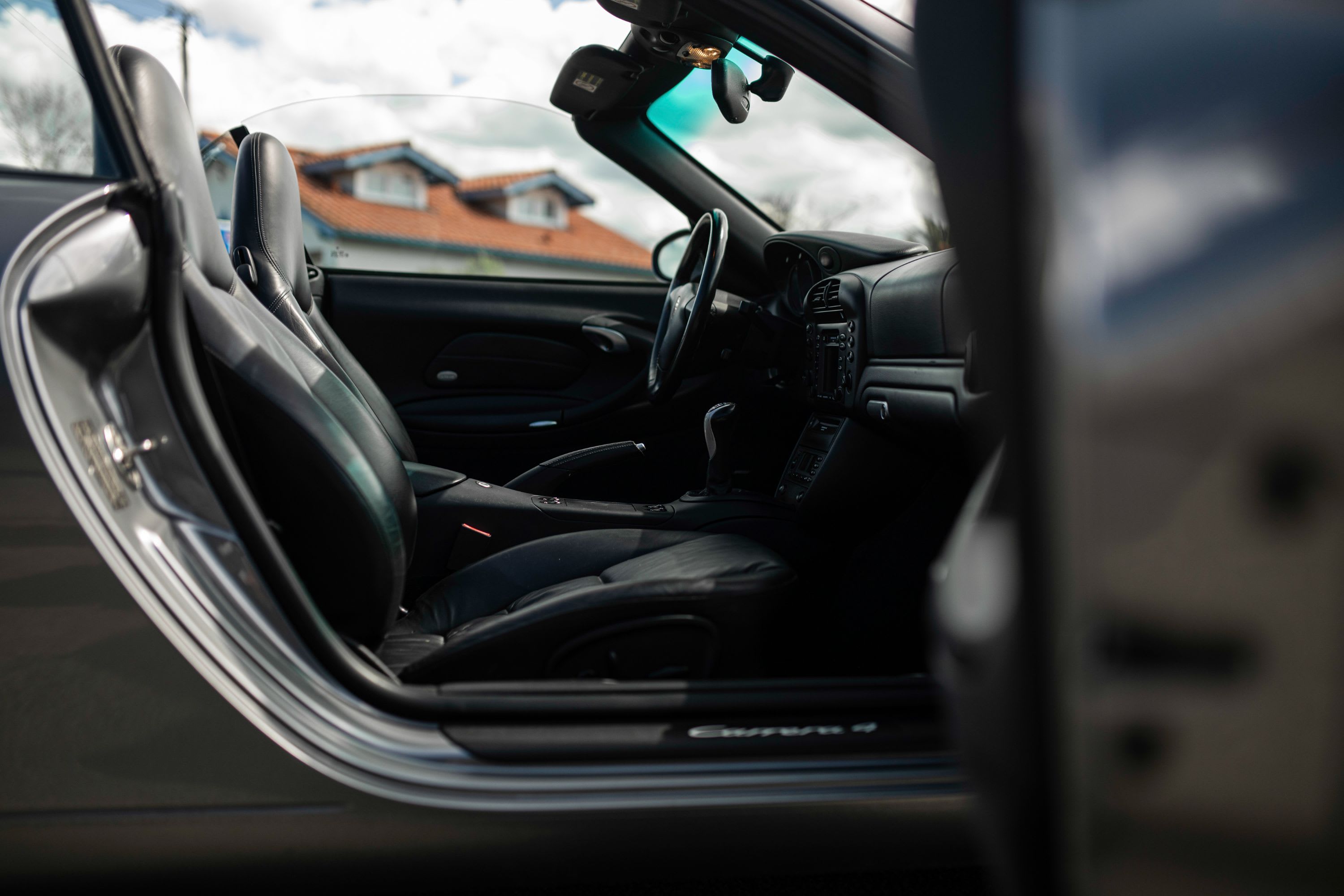 PORSCHE 911 996.2 Carrera 2002 used interior (1)