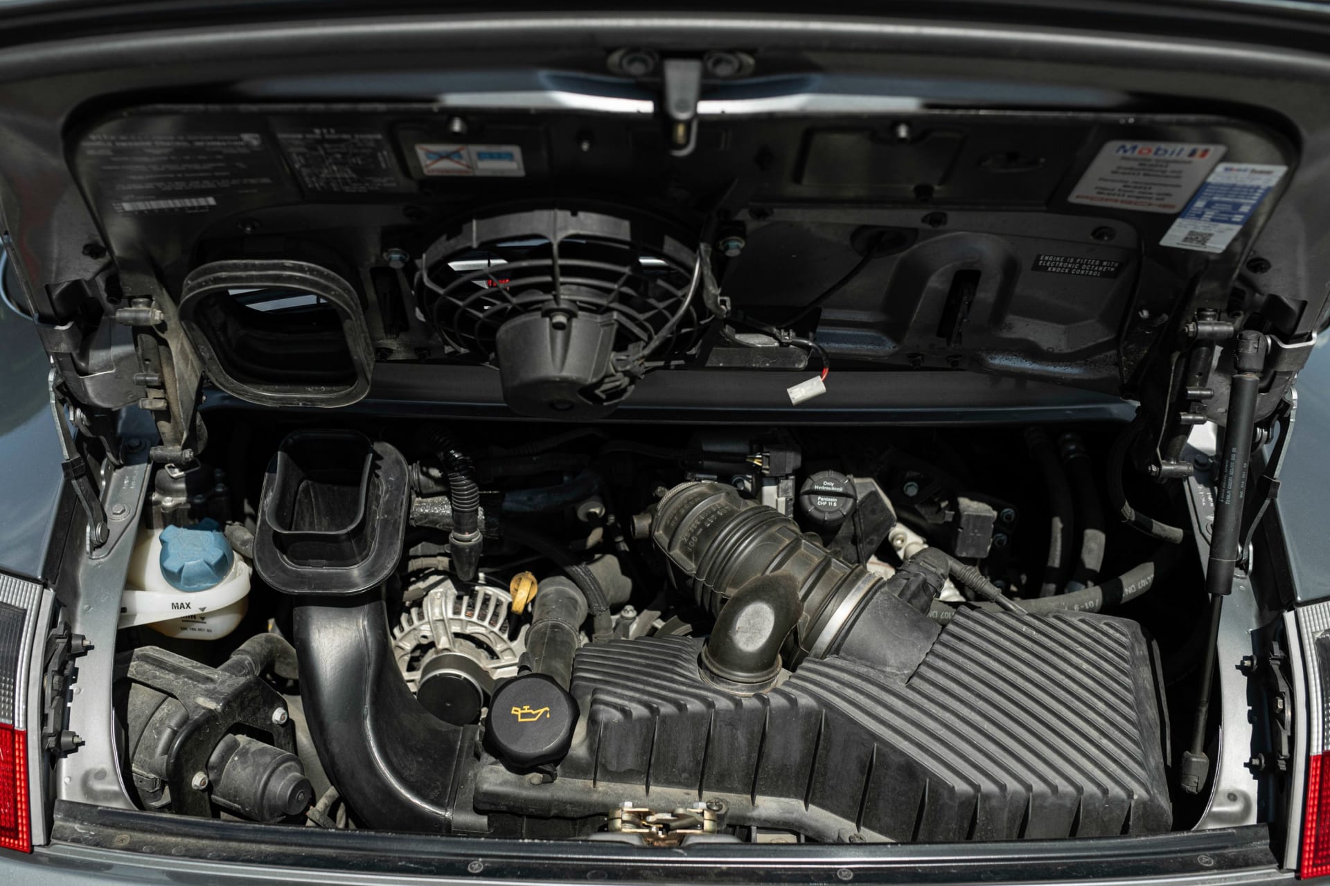 PORSCHE 911 996.2 Carrera 2002 used mechanical (1)