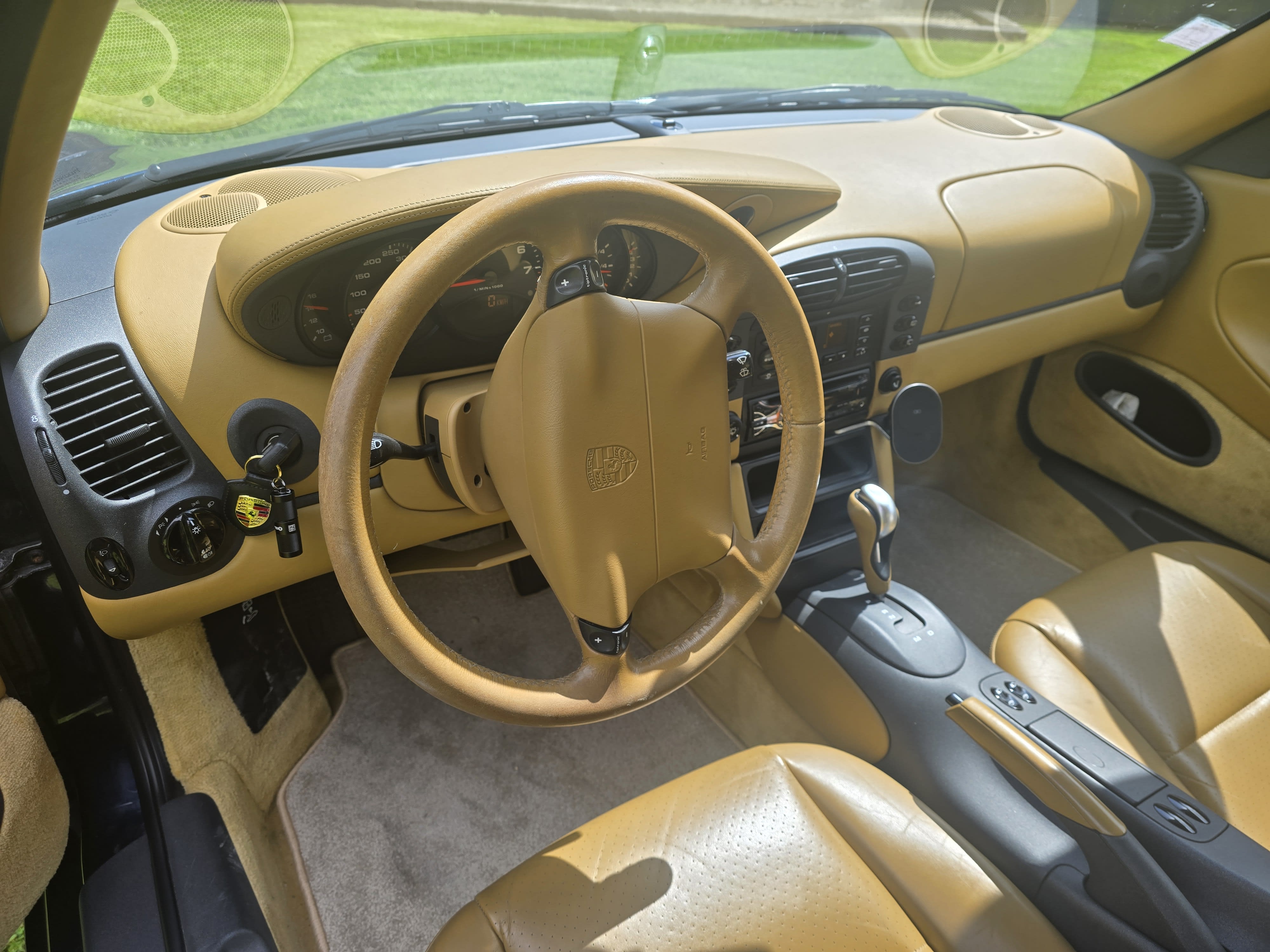 PORSCHE 911 996.1 Carrera 1998 occasion intérieur (1)