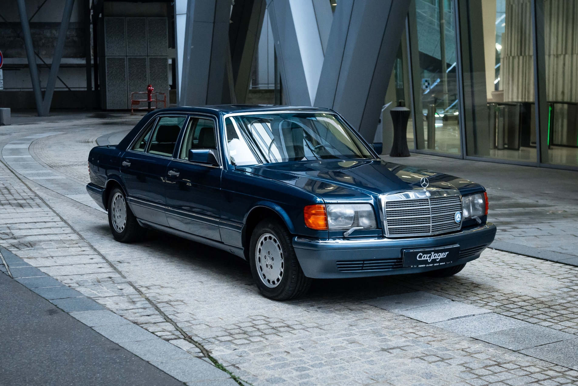 Photo MERCEDES-BENZ 560 sel 1989