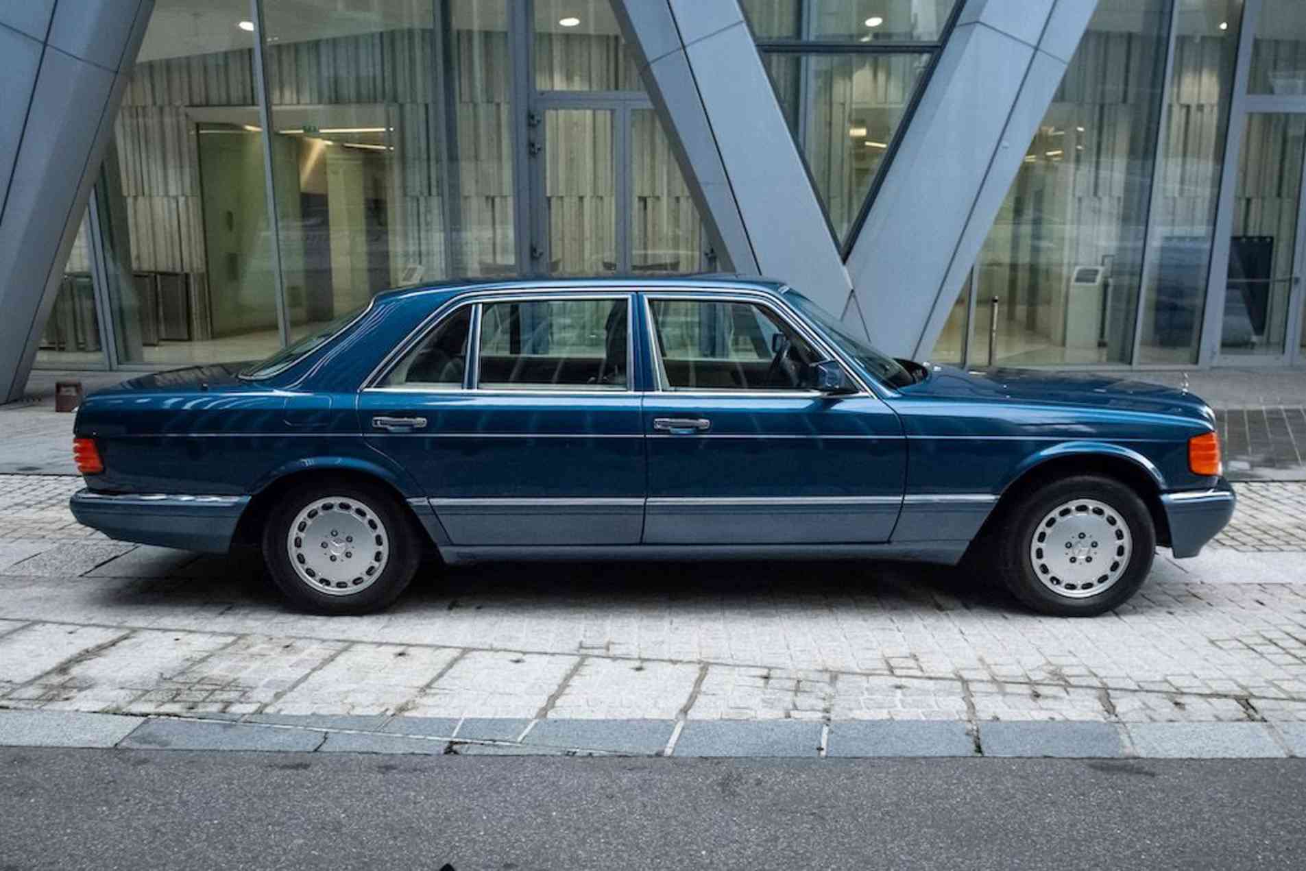 MERCEDES-BENZ 560 sel 1989