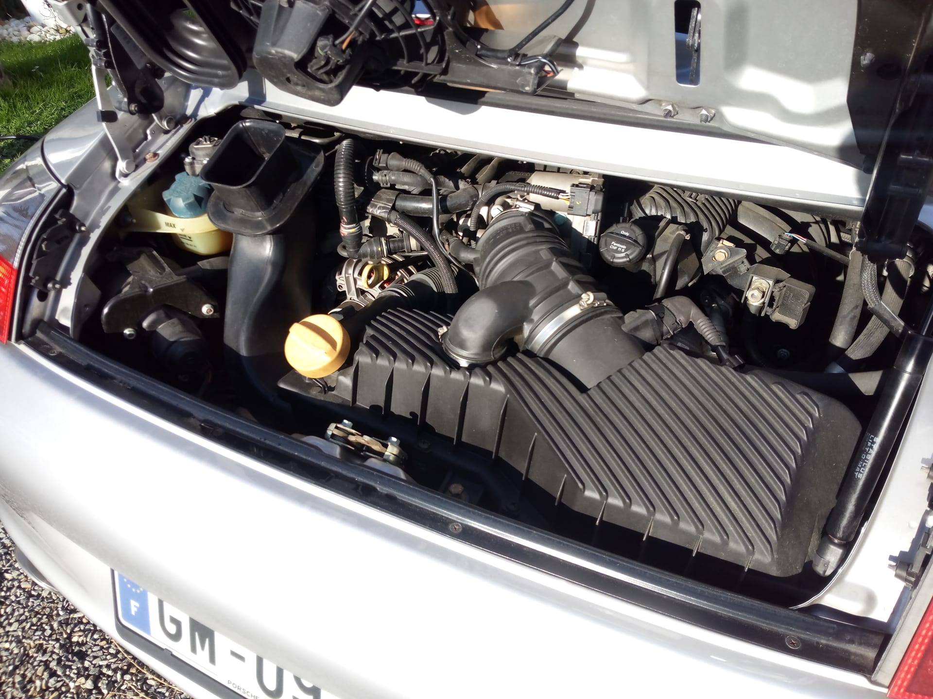 PORSCHE 911 996.2 Carrera 4 2001 occasion mécanique (1)