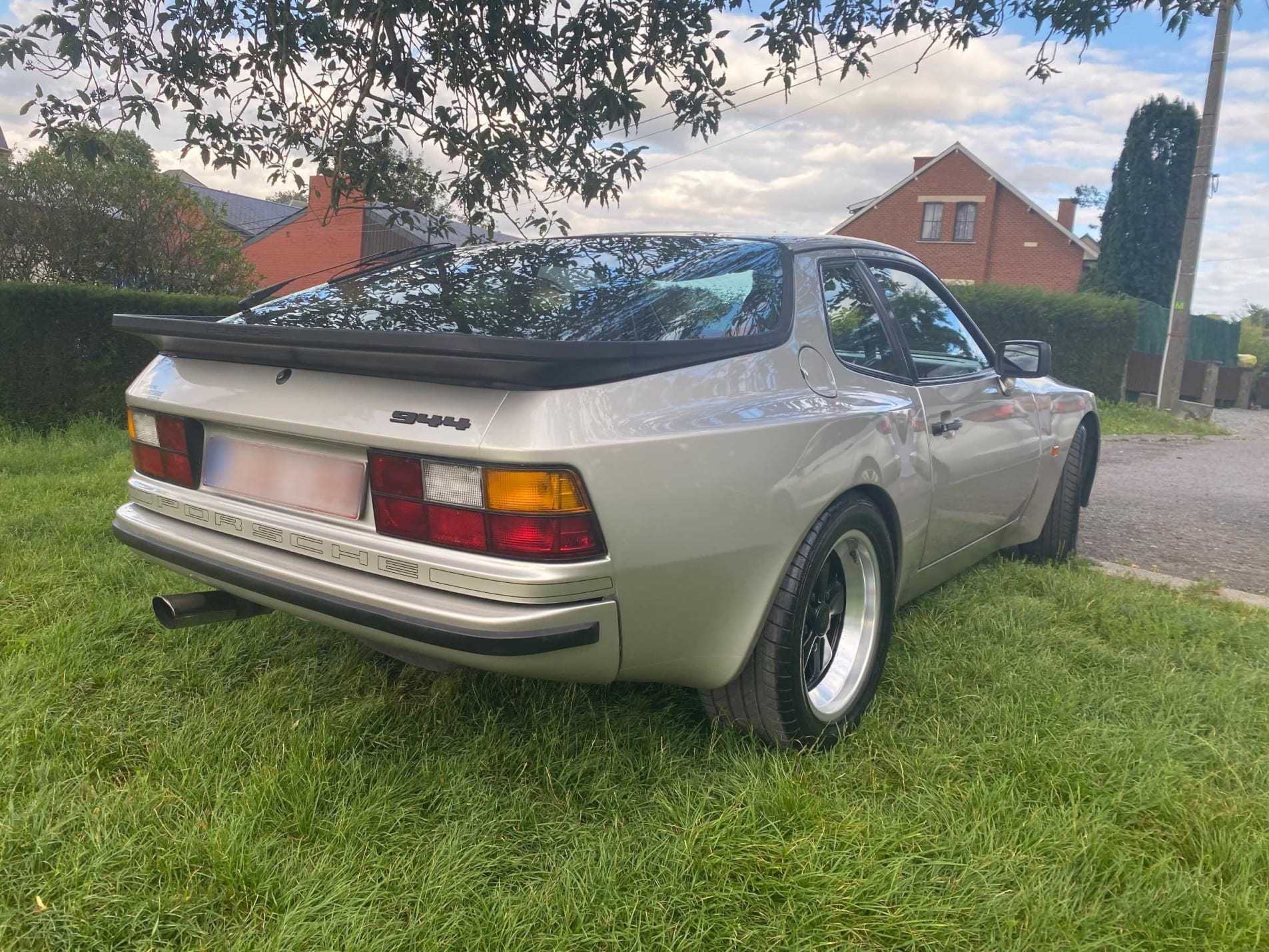 PORSCHE 944 1985