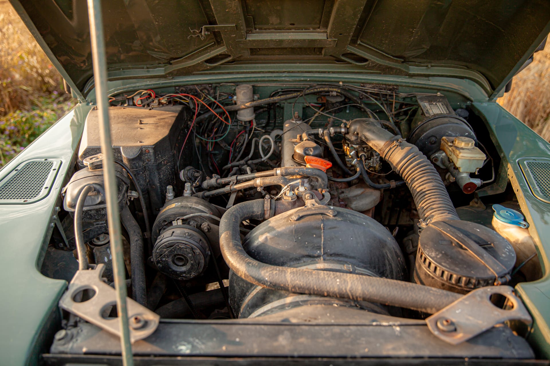 LAND ROVER Series 110 V8  1984 occasion mécanique (1)