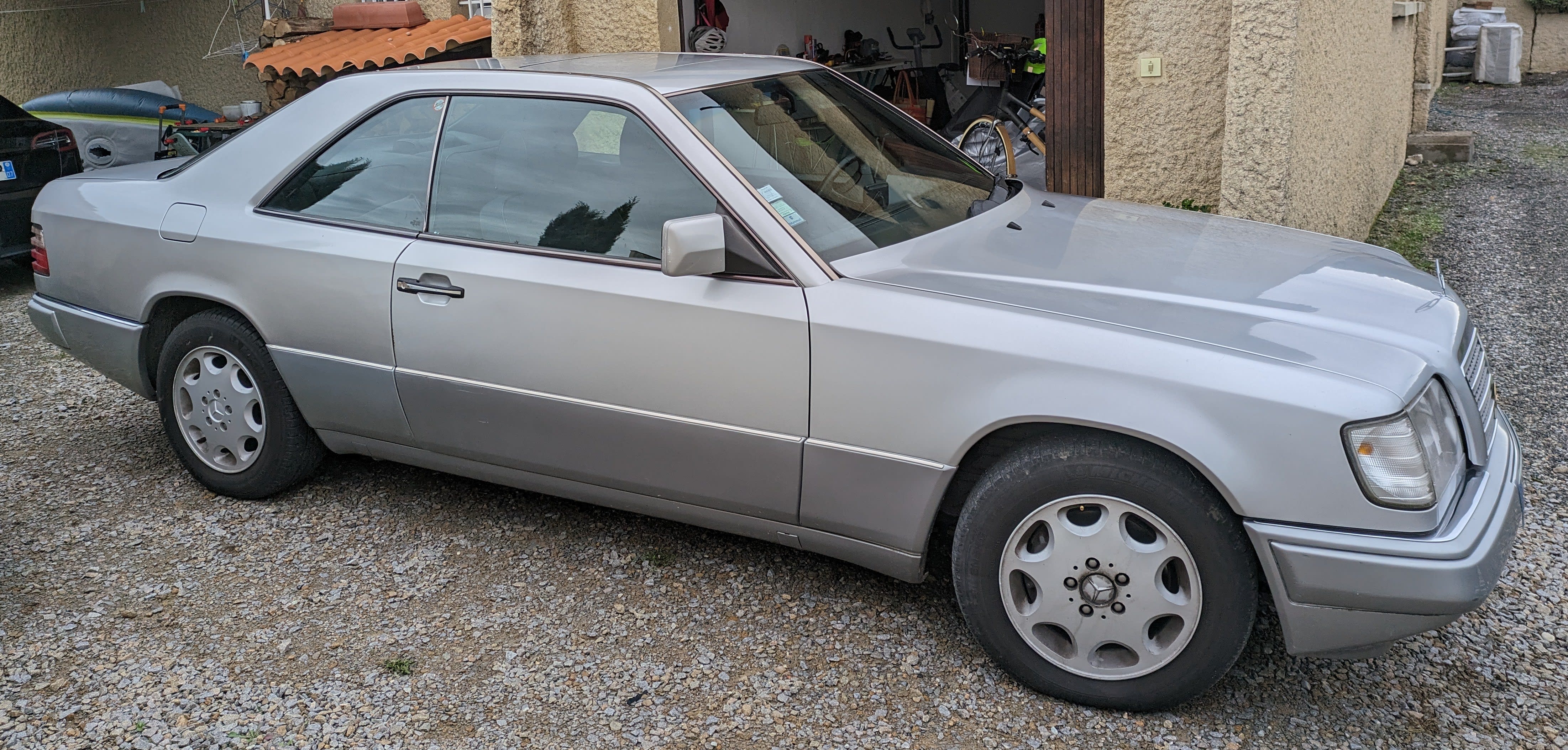 Mercedes-benz 320 E W124