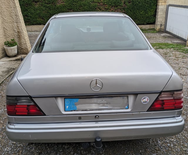 Mercedes-benz 320 E W124 2
