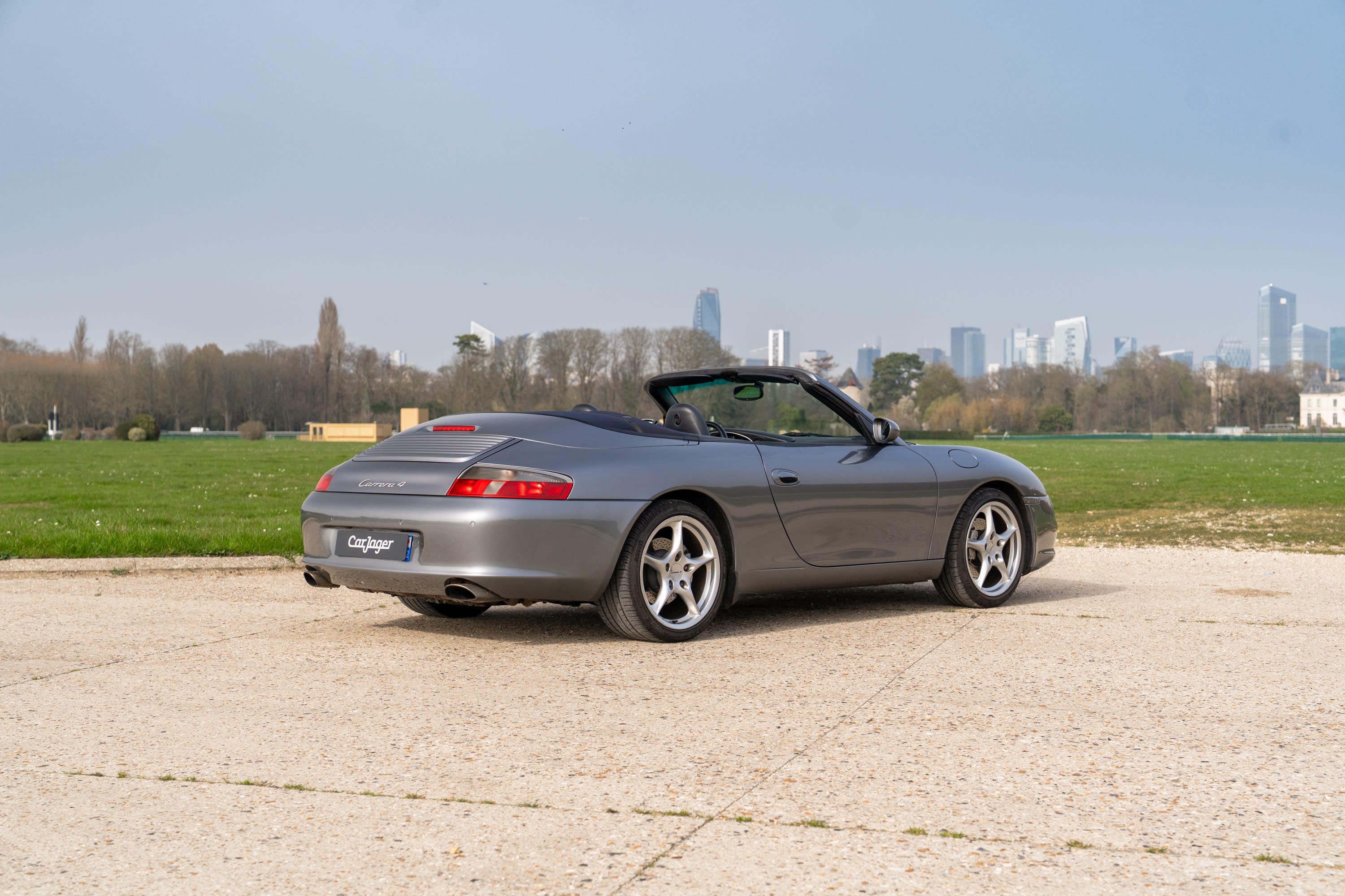 PORSCHE 911 996.2 Carrera 4 2002 occasion extérieur (2)