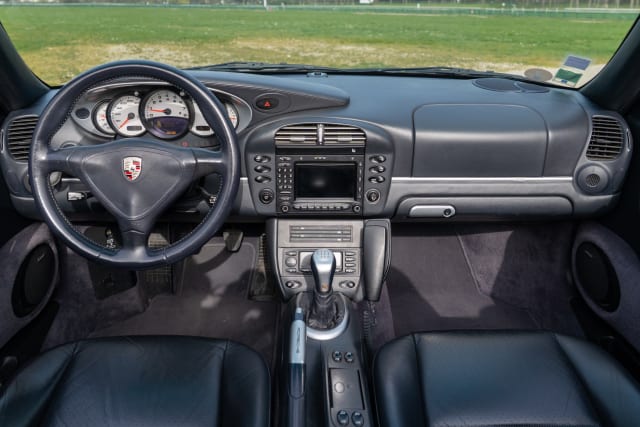 Porsche 911 996.2 Carrera 4