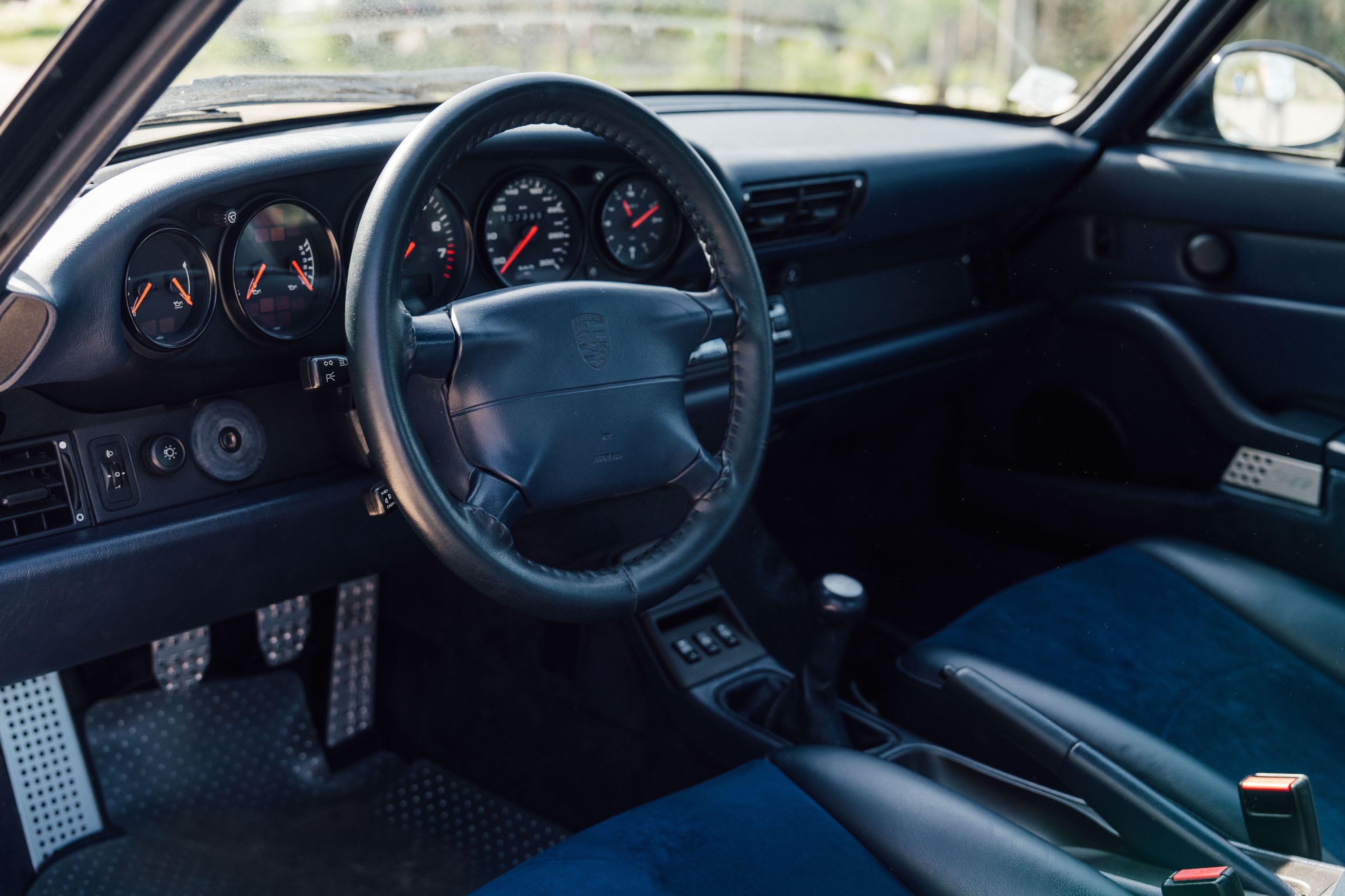 PORSCHE 911 993 Carrera 1995 occasion intérieur (1)