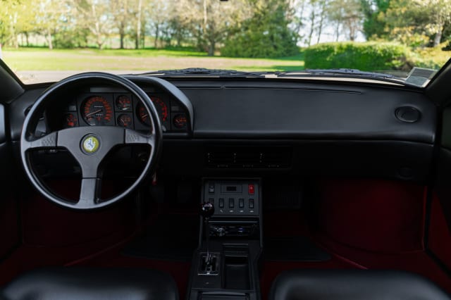 Ferrari Mondial T