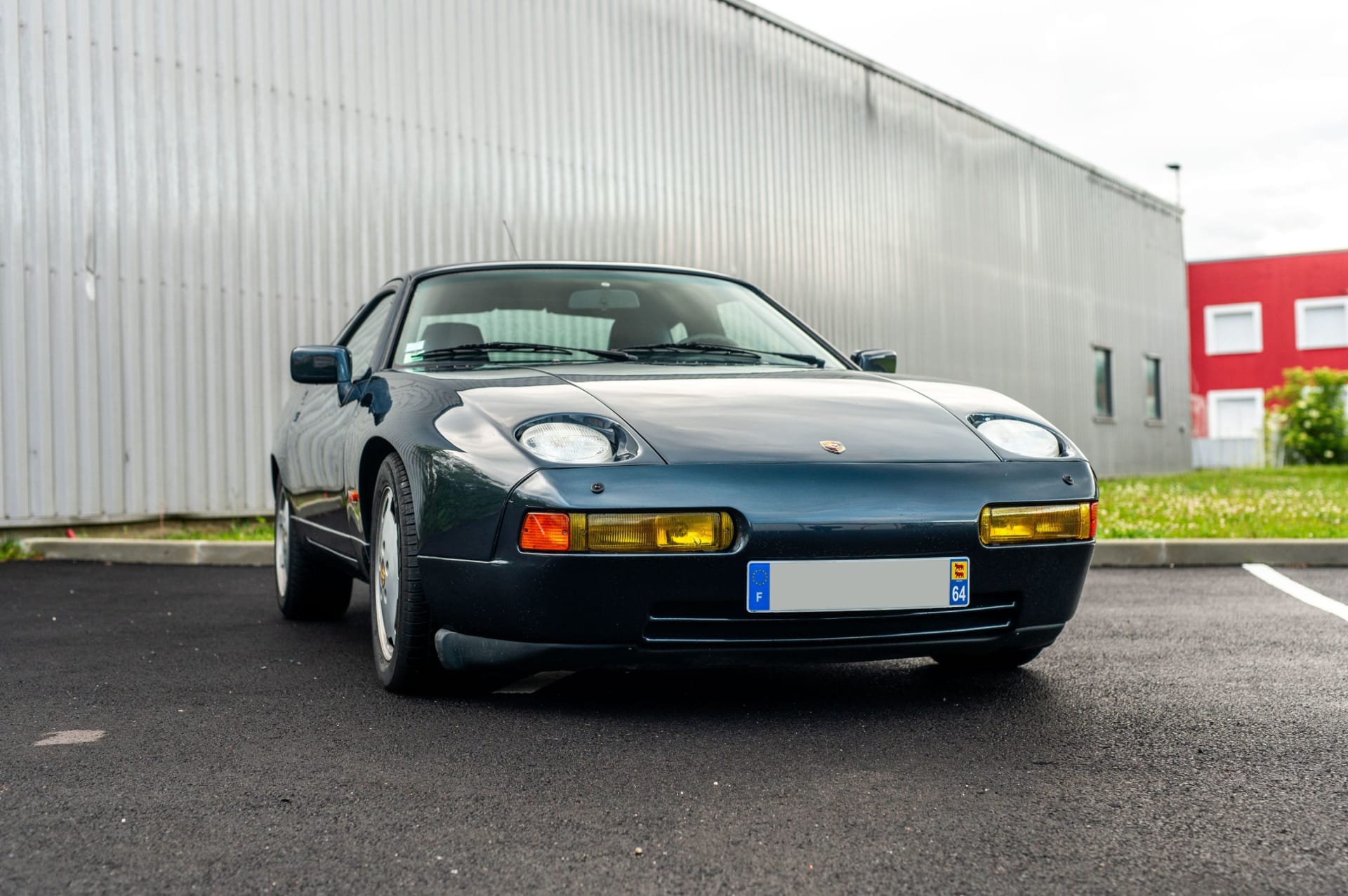Porsche 928 S4