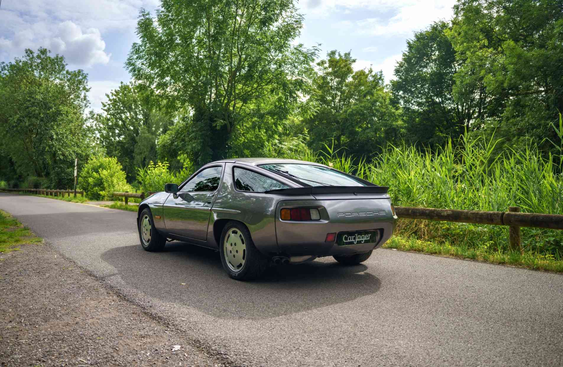 PORSCHE 928 S 1986