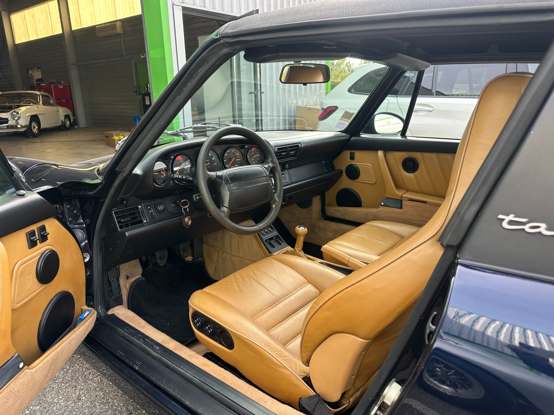 Porsche 911 964 Carrera 4