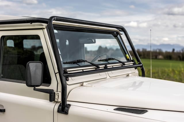 Land Rover Defender V8 90