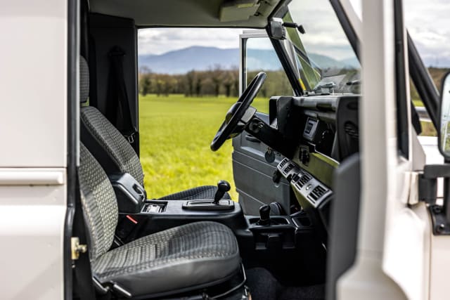 LAND ROVER Defender V8 90 1998 used car