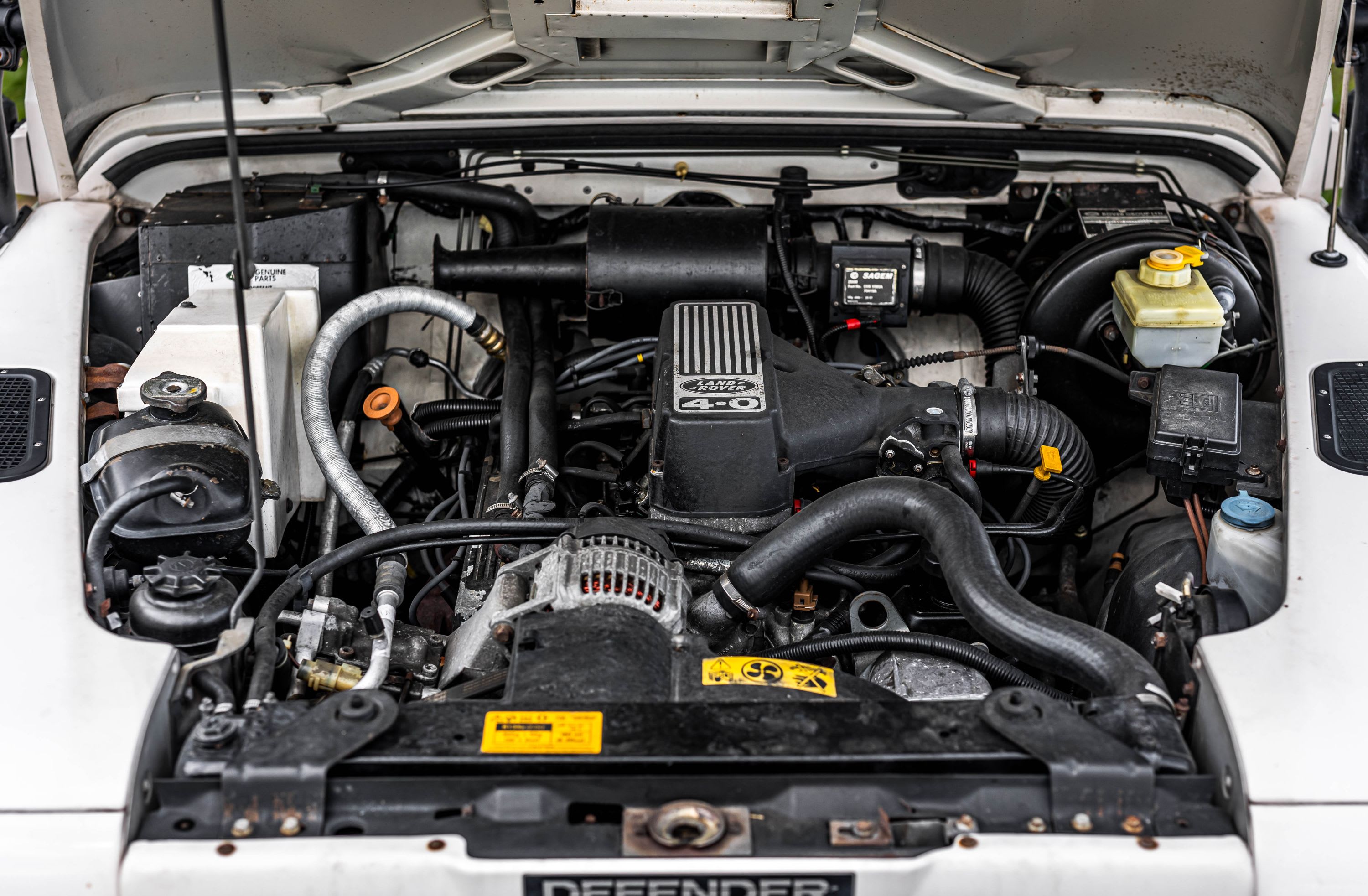 LAND ROVER Defender V8 90 1998 occasion mécanique (1)