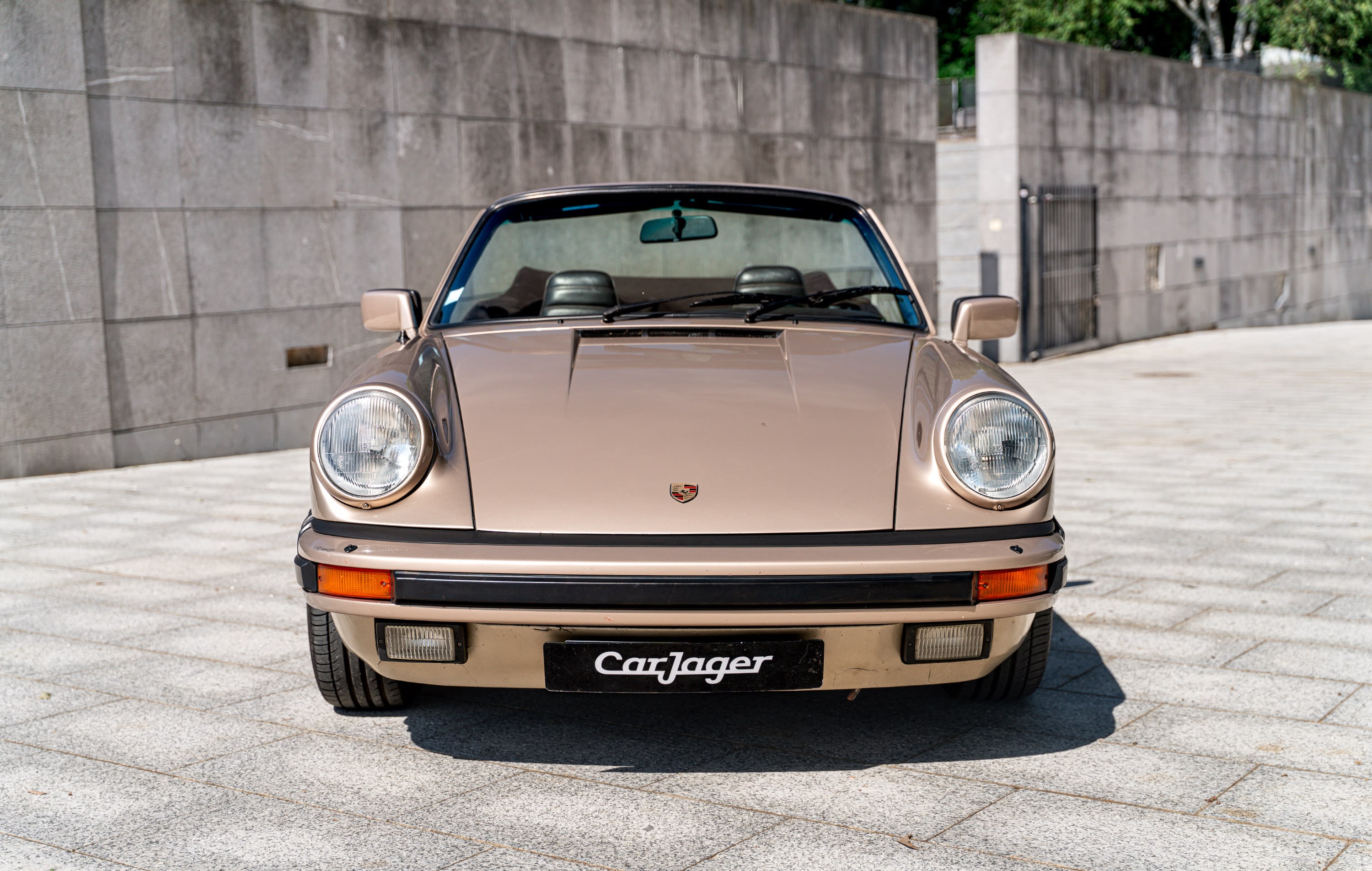PORSCHE 911 3.2 Cabriolet 1985 used video (1)