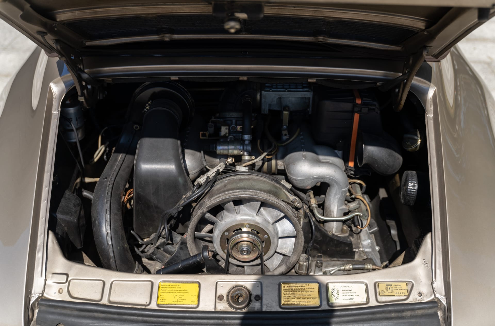 PORSCHE 911 3.2 Cabriolet 1985 occasion mécanique (1)