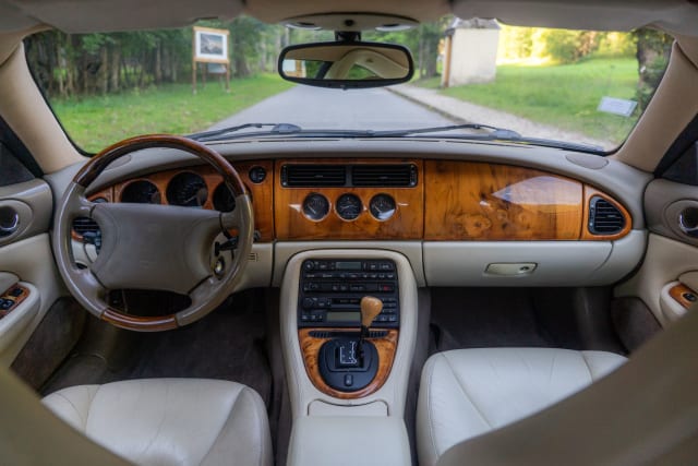 JAGUAR Xk8 X100 2000 occasion