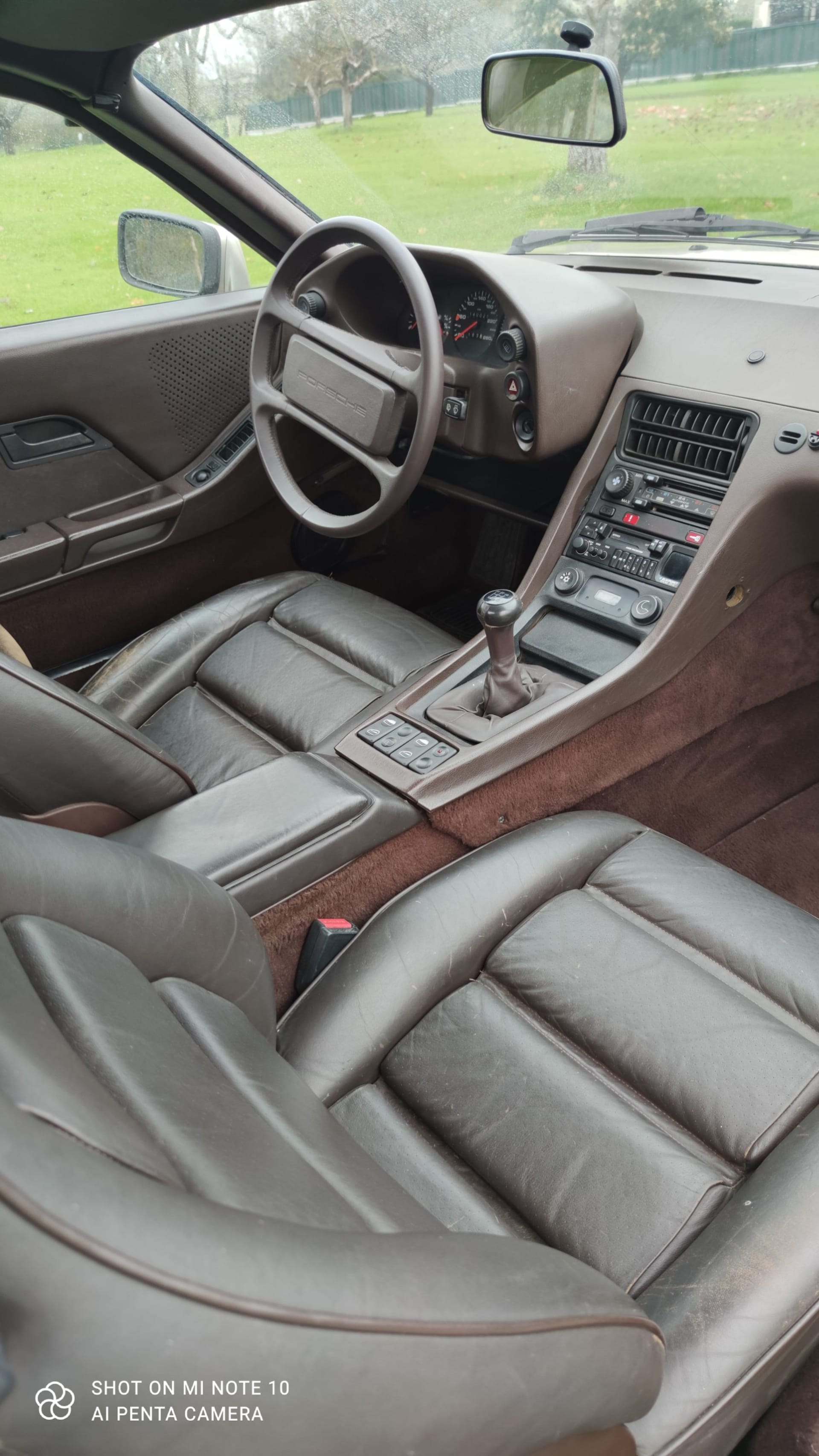 Porsche 928