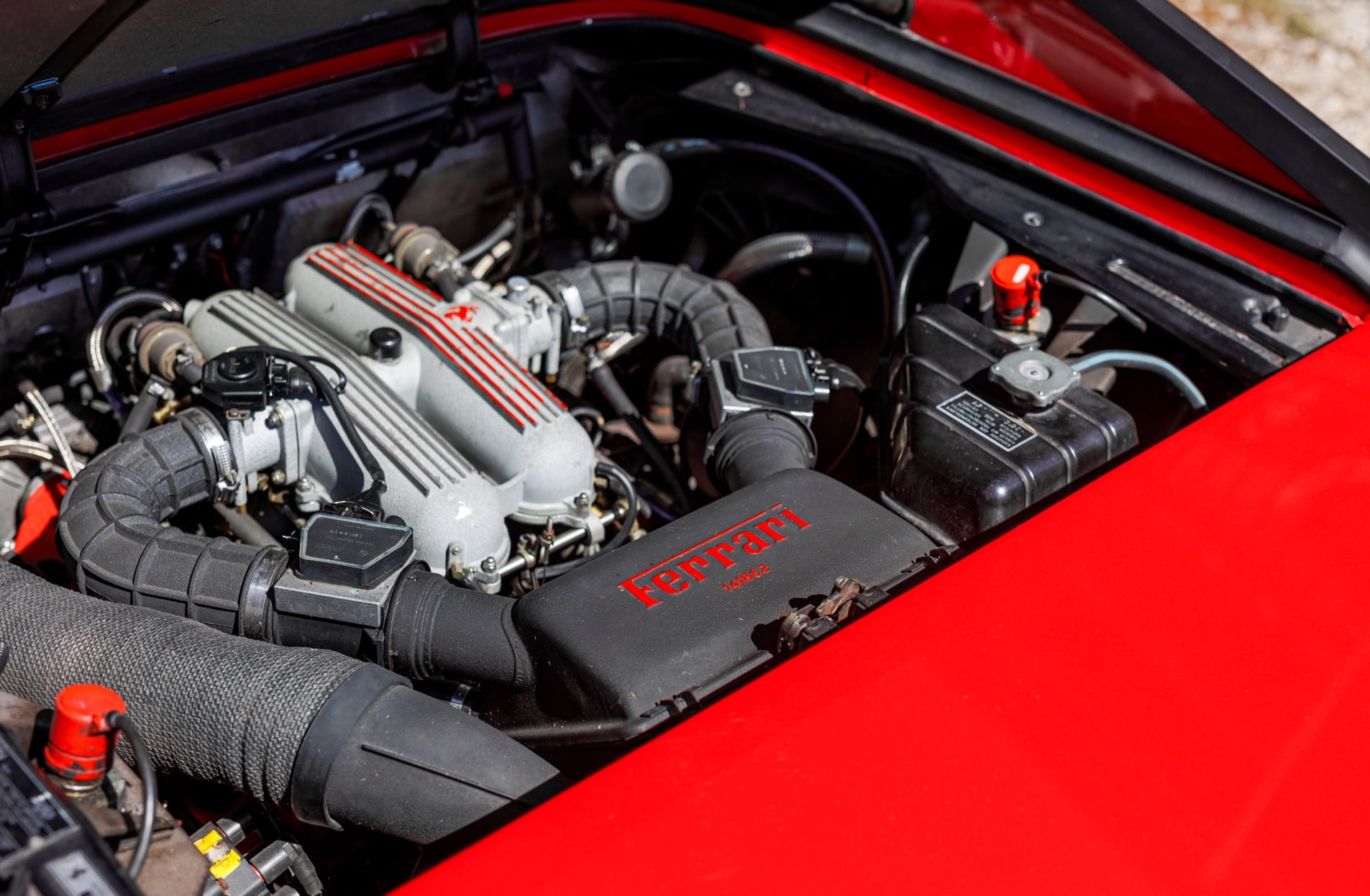 FERRARI Mondial t 1990