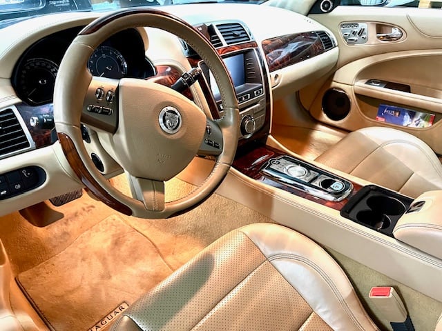 JAGUAR Xk X150 Signature 2011 occasion intérieur (1)