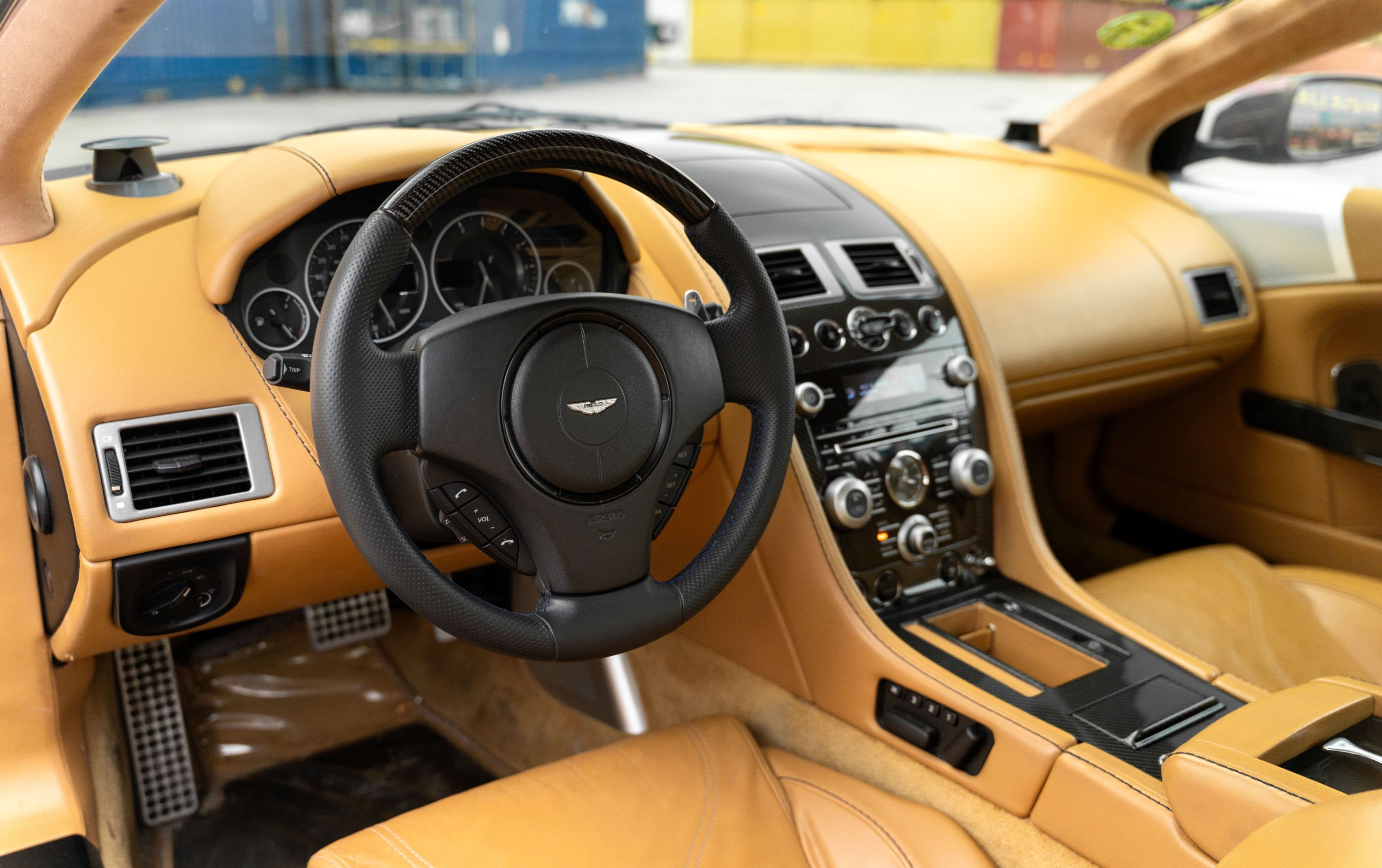 ASTON MARTIN Dbs 2nd Generation V12 2009 occasion intérieur (1)