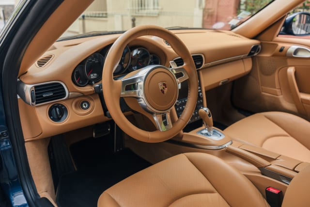 Porsche 911 997.2 Carrera 4 Gts