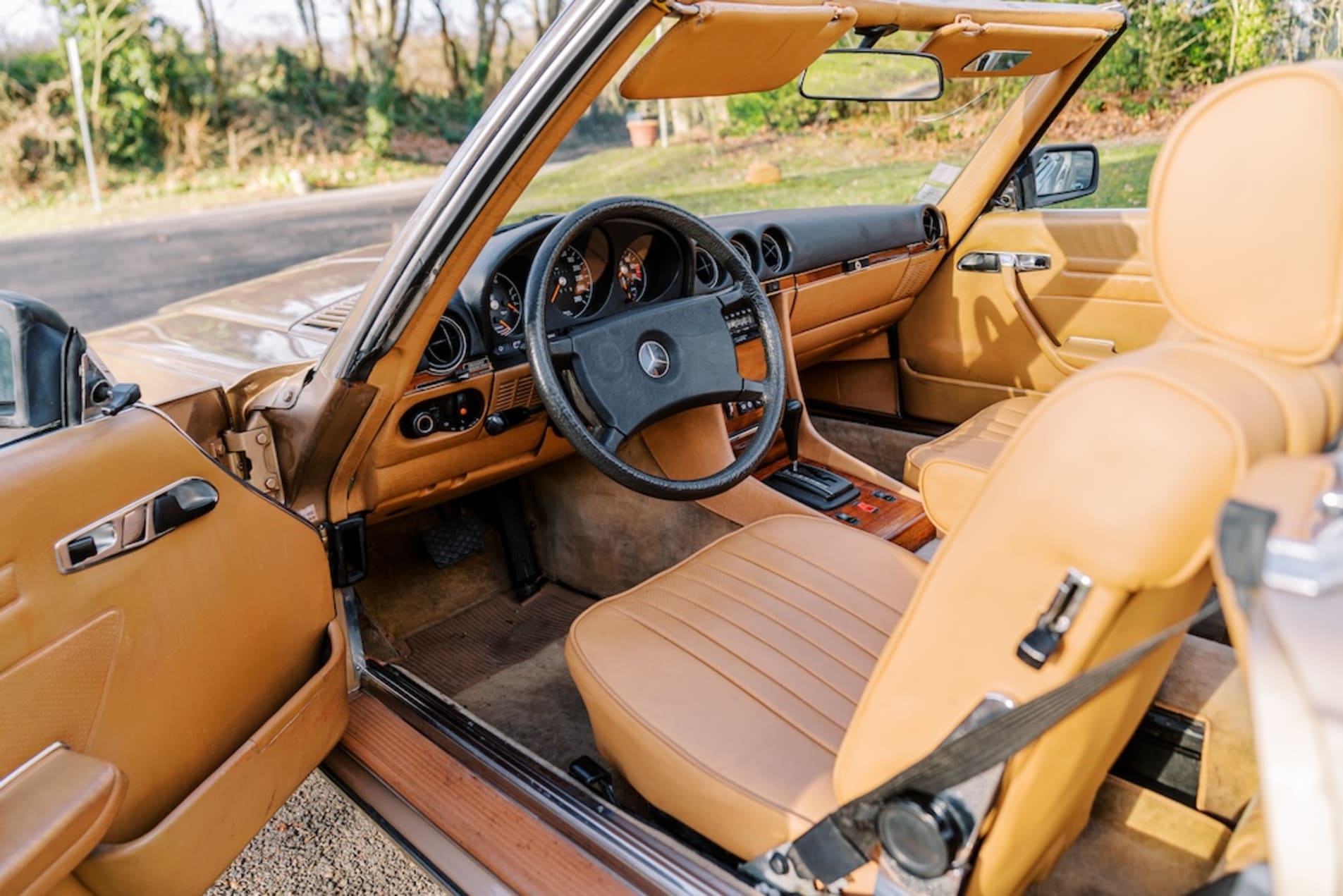 MERCEDES-BENZ 500 sl R107 1982