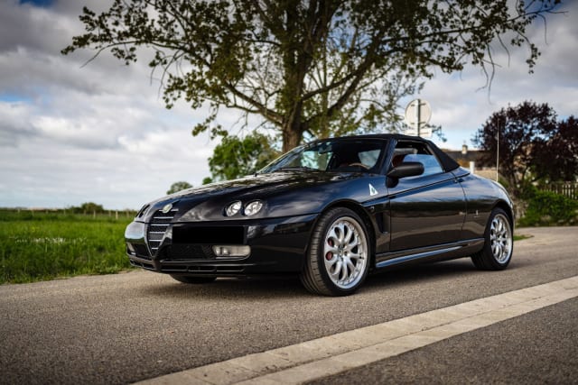 Alfa Romeo Spider 916 V6 3.2 24v
