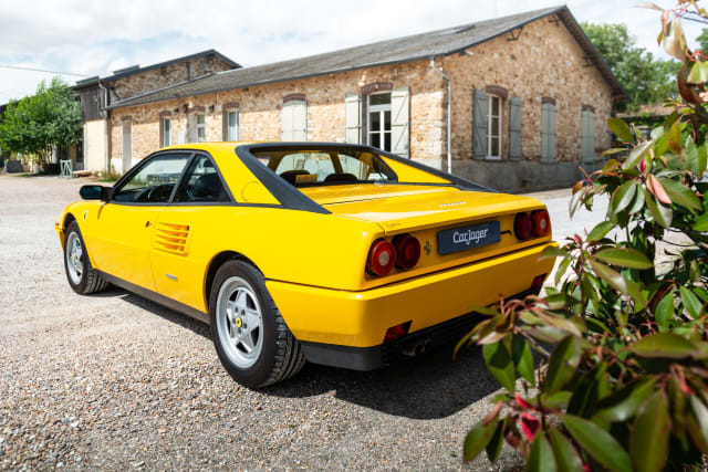 FERRARI Mondial  T 1990 used