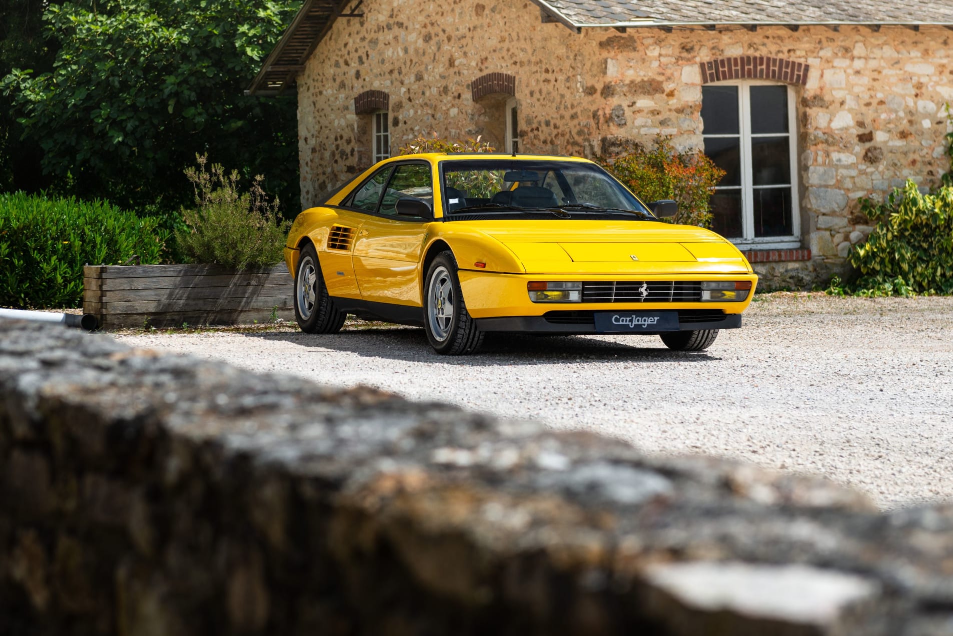 FERRARI Mondial t 1990