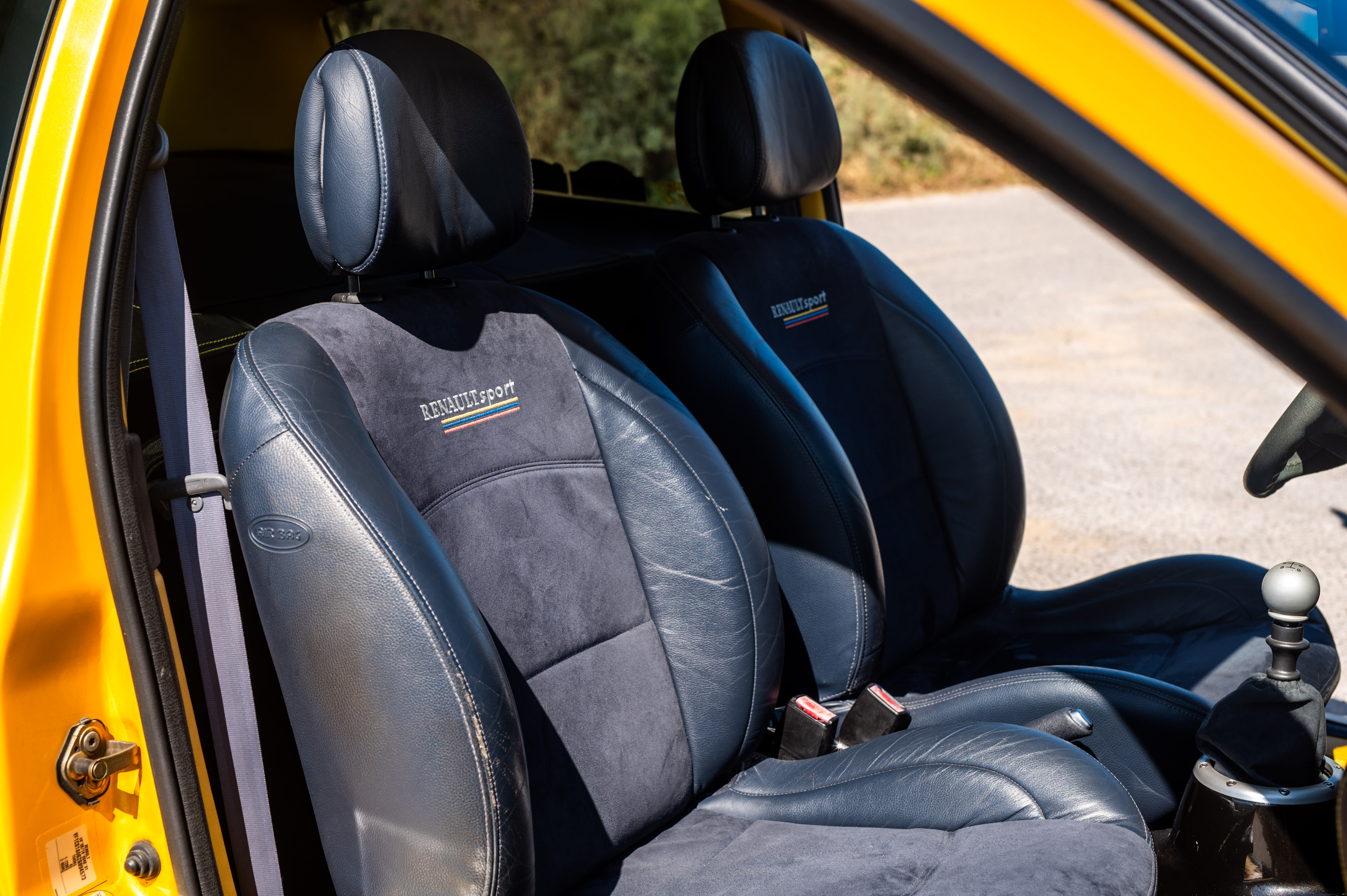 RENAULT Clio V6 Phase 1 2003 occasion mécanique (1)