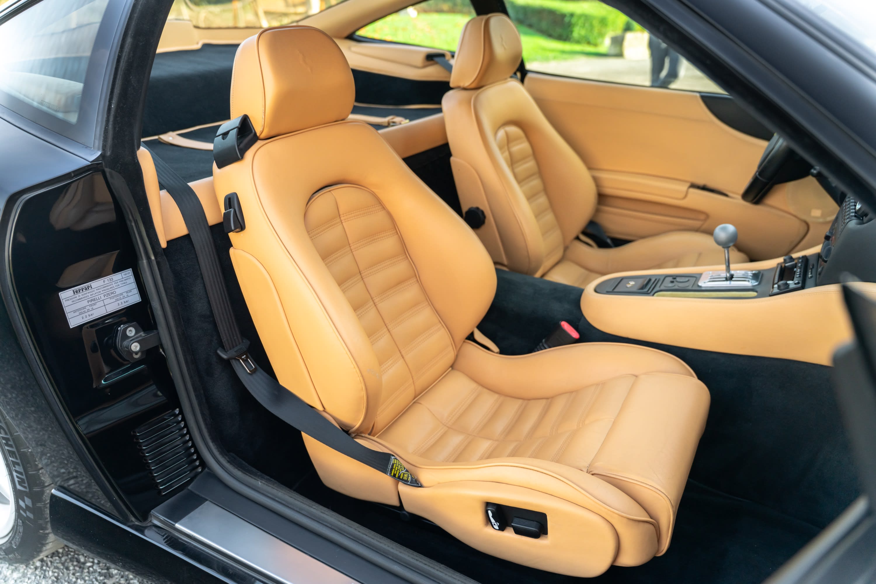 FERRARI 550 Maranello 1997 occasion intérieur (1)