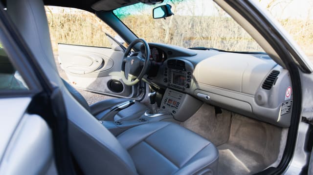 Porsche 911  996 Carrera 4s Cabriolet