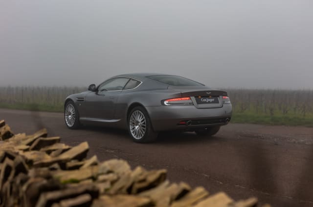 Aston Martin Db9