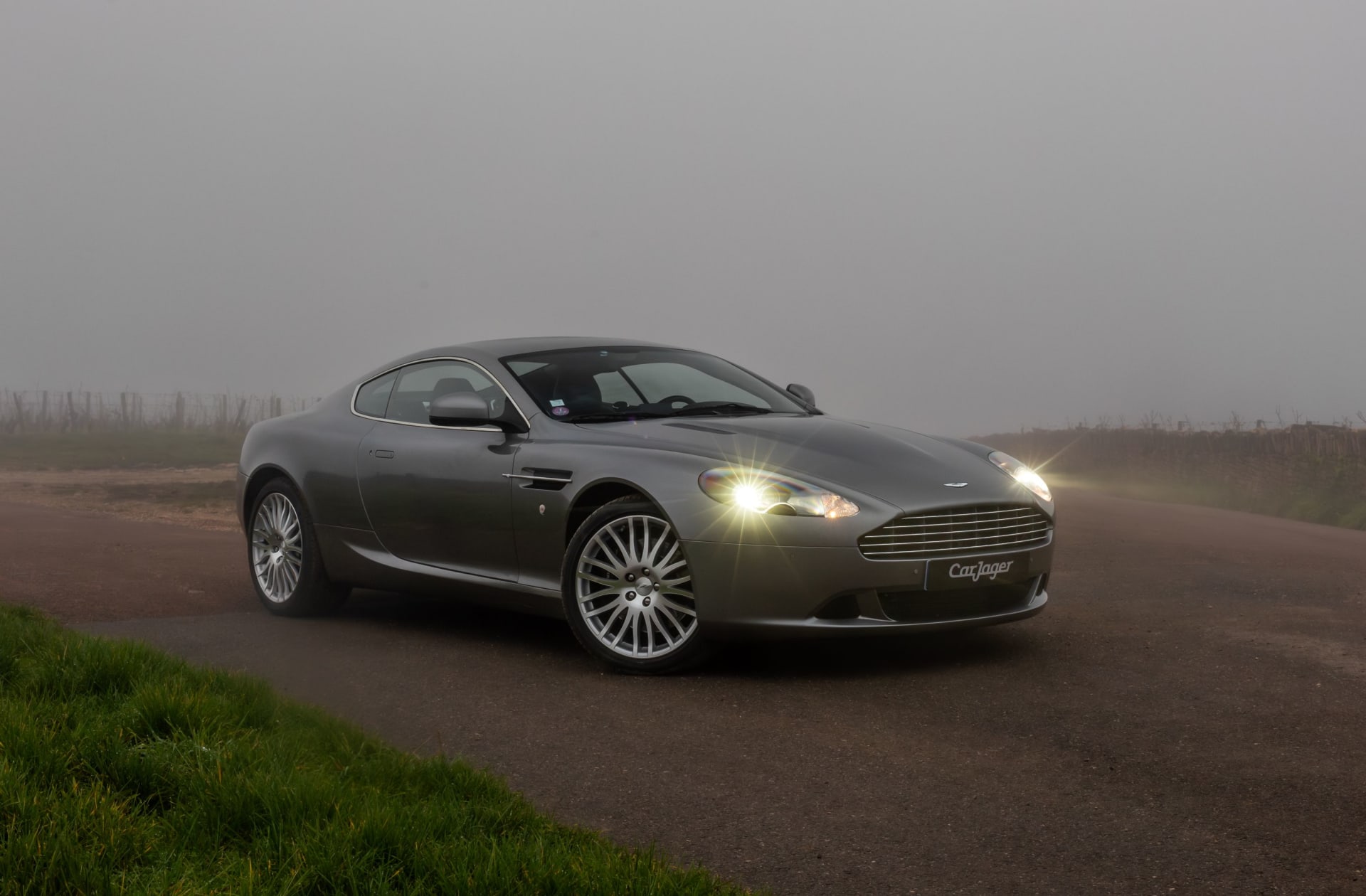Aston Martin Db9
