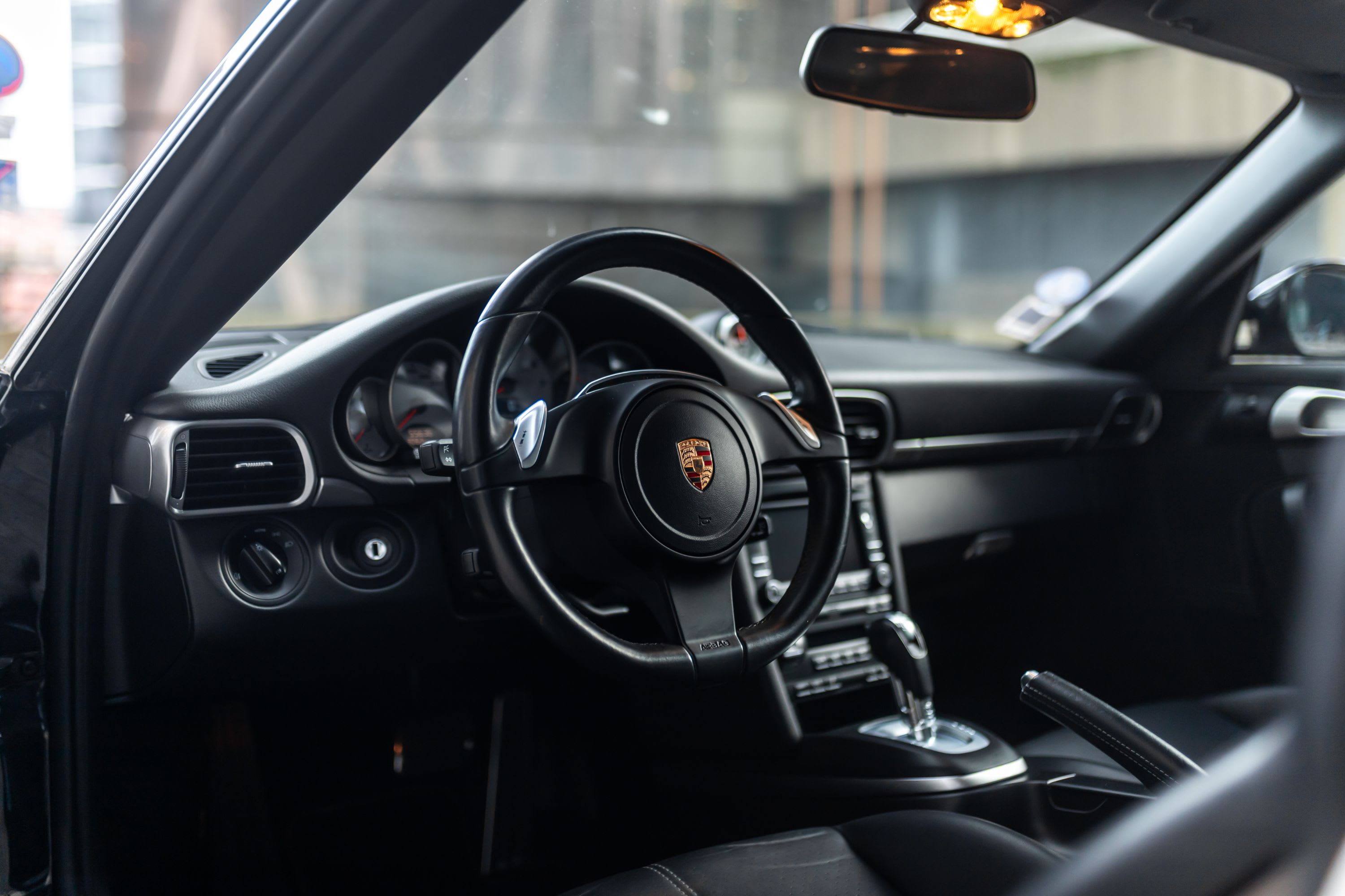 PORSCHE 911 997.2 Carrera 4s 2011 occasion intérieur (1)