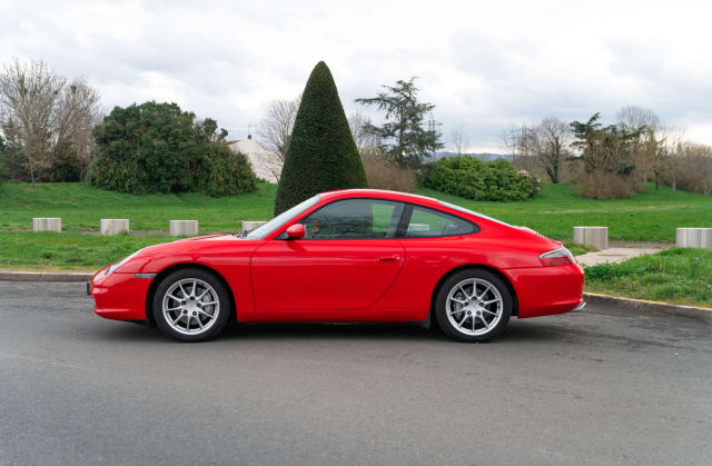 PORSCHE 911 996.2 Carrera 4 2001 used
