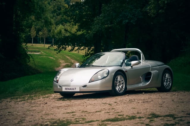 Renault Sport Spider Windscreen